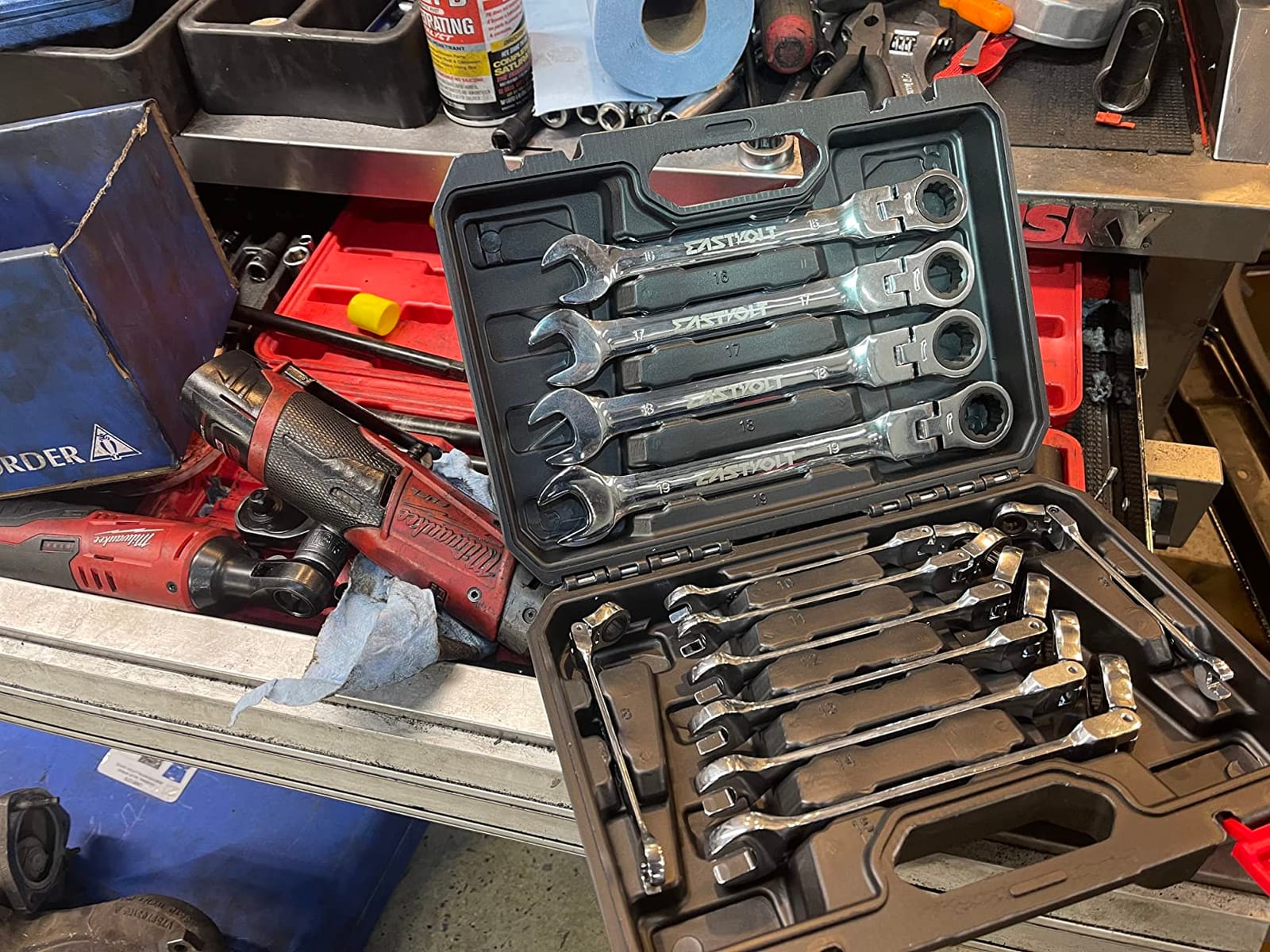 Eastvolt 12-Piece Flex-Head Ratcheting Wrench Set, Metric 8mm-19mm, Combination Ended Spanner kits, Chrome Vanadium Steel with Toolbox, EVHT1201 customer photo 2