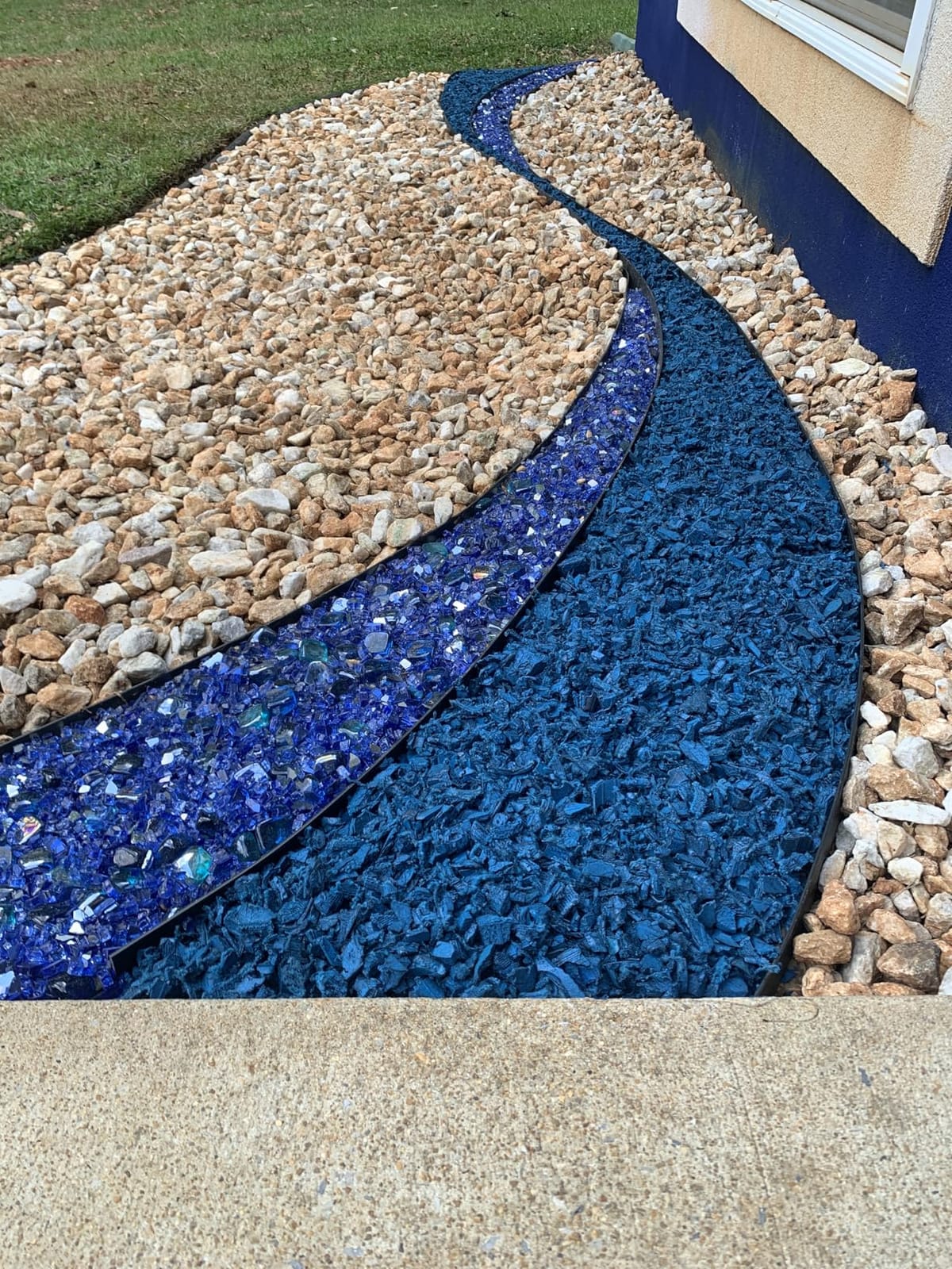 Playsafer Rubber Mulch Nuggets Protective Flooring for Playgrounds, Swing-Sets, Play Areas, and Landscaping (40 LBS - 1.55 CU. FT., Black) customer photo 1