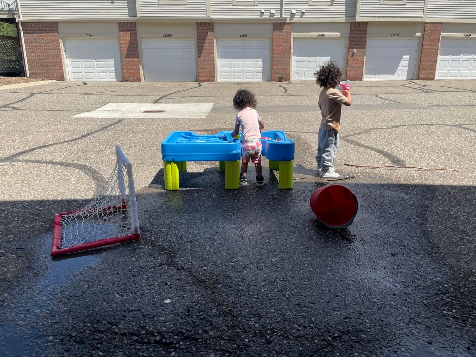 Simplay3 Big River and Roads Water Play Table, Outdoor Activity Table with Track Toys for Toddlers and Kids, 9 Accessories Included, Made in USA customer photo 2