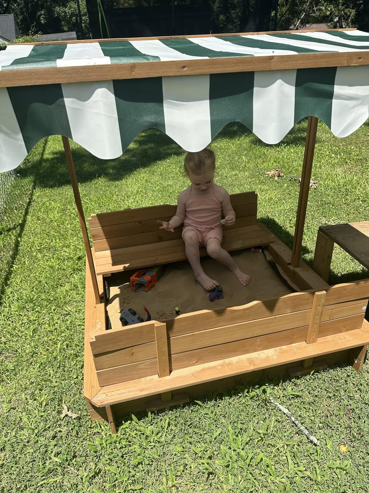 Outsunny Wooden Sandbox with Lid Canopy for Aged 3-7 47X47 in Brown customer photo 1