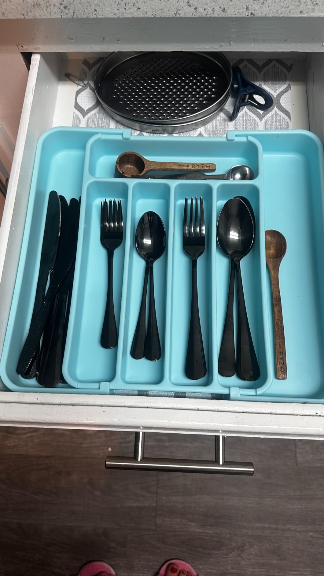 Aujen Silverware Drawer Organizer, Adjustable Utensil Cutlery Tray customer photo 2